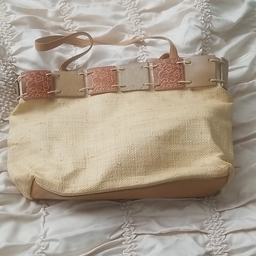 Hand bag
